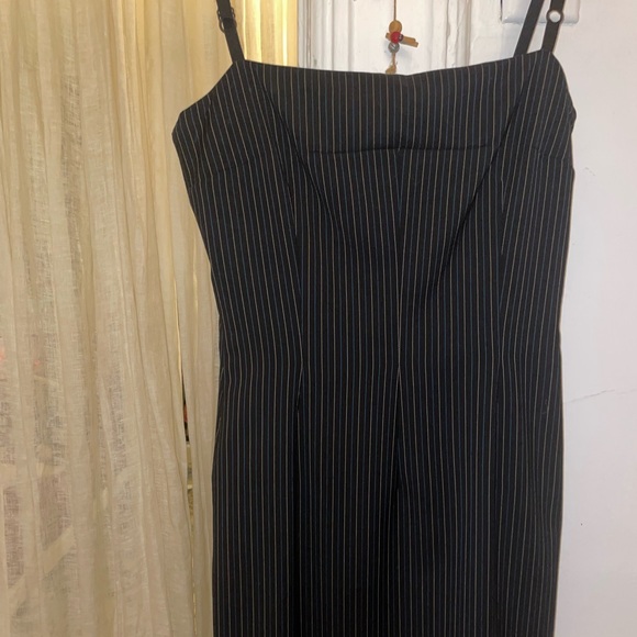 dolce & gabbana dress
woolen fabric pinstripe, spaghetti straps, form fitting - Picture 2 of 4